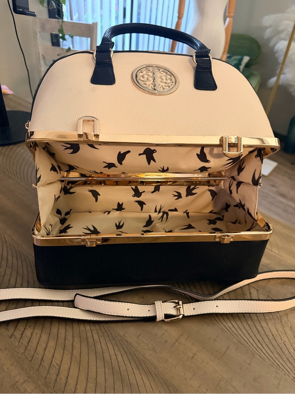Women’s Two-Tone Pink and Black Structured Satchel with Gold Hardware - Picture 3 of 12